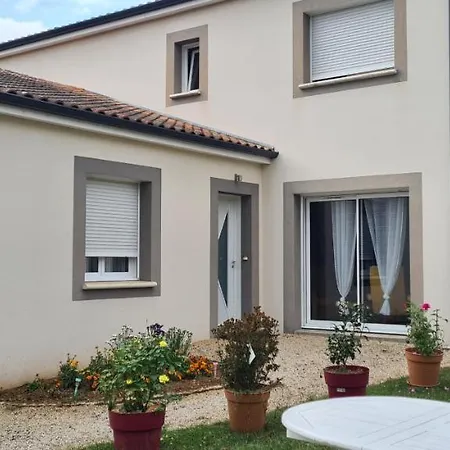 Casa de Férias Independant Pres Du Futuroscope Et Poitiers